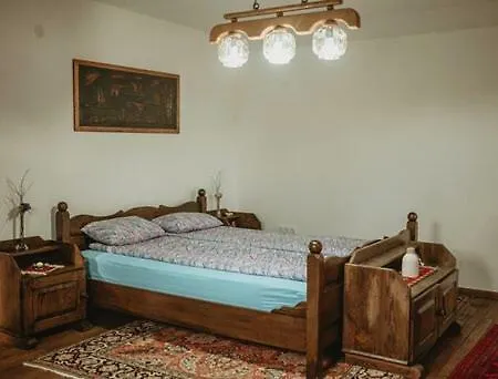 Πανσιόν Mir Τούζλα
