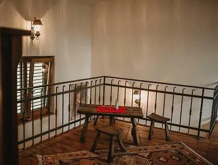 Mir Τούζλα